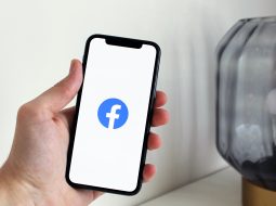 How to Save Photos from Facebook on Android