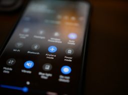What Does Resetting the Network Settings on iPhone Do? iPhone Network Reset vs Android Network Reset