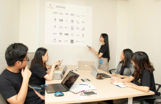 Affiliate Marketing Course Review: Earn Money Online