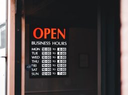 Inside Yelp’s Revenue Model: How Does It Work?