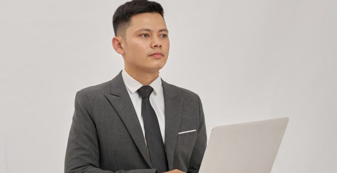 The Ultimate Guide to Crafting Employee Ads That Drive Hiring Success Across American Businesses