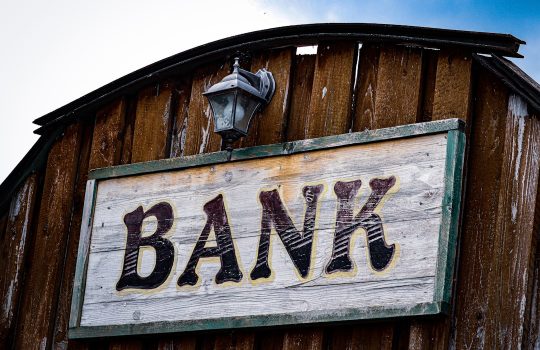 The Honest (And Slightly Painful) Comparison: DaVinci Resolve vs CapCut For Real-World Creators