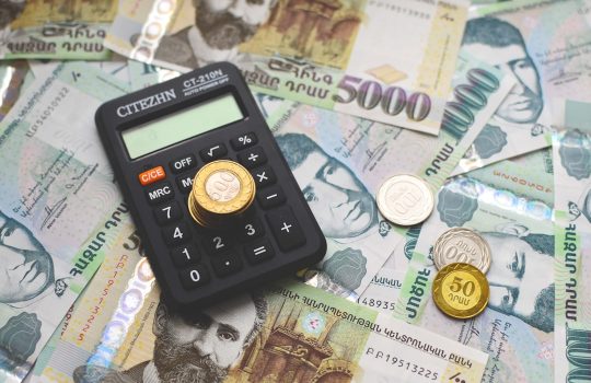 Essential Questions To Ask Your Family Lawyer About Child Support Cases