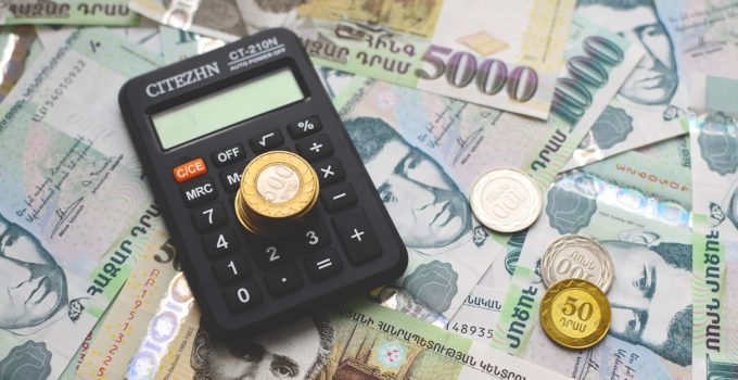 Essential Questions To Ask Your Family Lawyer About Child Support Cases