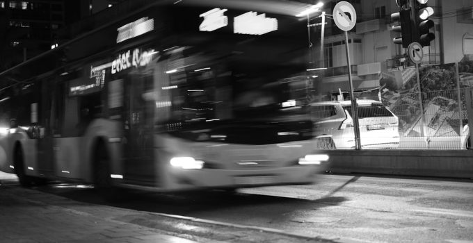 City-at-night photography: techniques