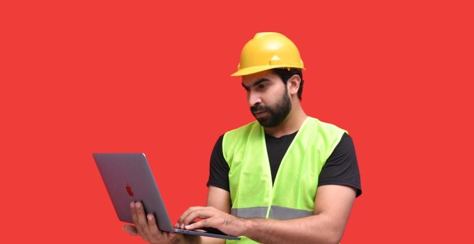 The ultimate guide to choosing the best construction management platforms for large-scale projects