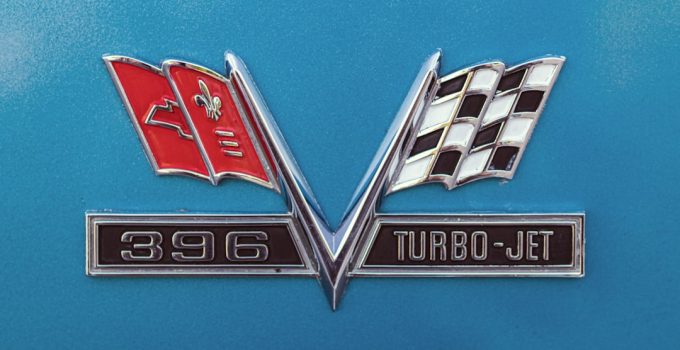 9 Logo Concepts for Etsy Shops and Handmade Brands