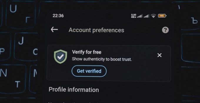 How to Hide Your Subscription List on Twitch