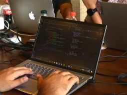 4 AI Code Editor Reviews Comparing Copilot, Codeium, and Tabnine