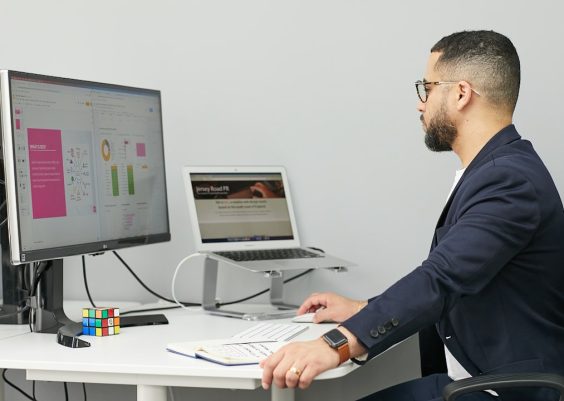 Enterprise CRM Platforms Similar to HubSpot That Startups Compare