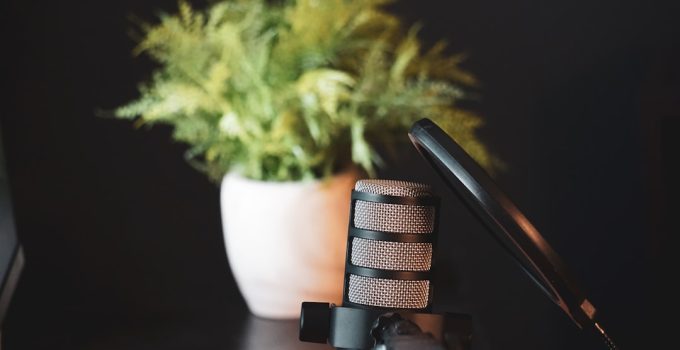 8 Best Off-the-Shelf Training Courses for Corporate Learning and Employee Development