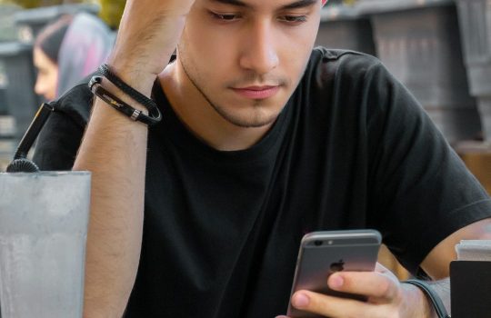 Can Someone See If You Screenshot On VSCO? (2026 Answer)