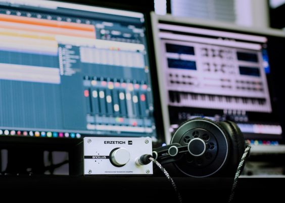 Best Text-to-Speech Tools for WebUI with Natural Voices and API Support