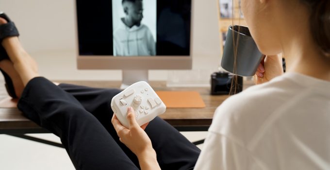 6 Platforms Like Riverside for Remote Recording and Content Creation