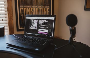 15 Reasons Companies Are Adopting One Way Video Interviews