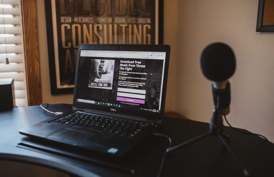15 Reasons Companies Are Adopting One Way Video Interviews