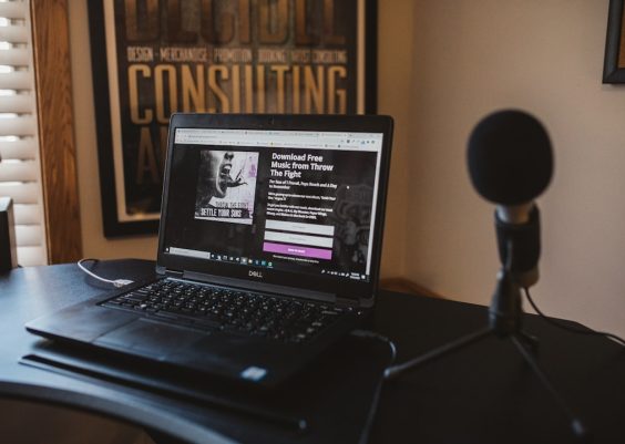 15 Reasons Companies Are Adopting One Way Video Interviews