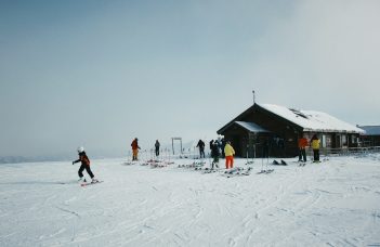 5 Ski Resort Management Software Like Skidata That Improves Guest Experience And Operations