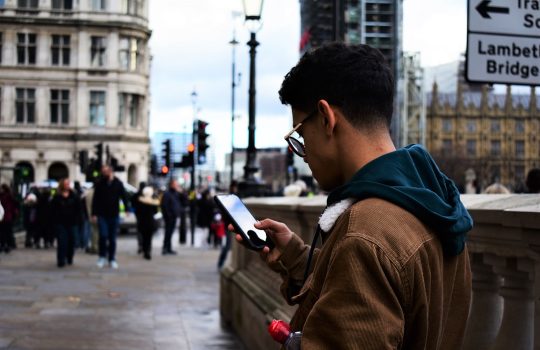 Mobile Data in UK: The Travel Upgrade More Tourists Are Choosing