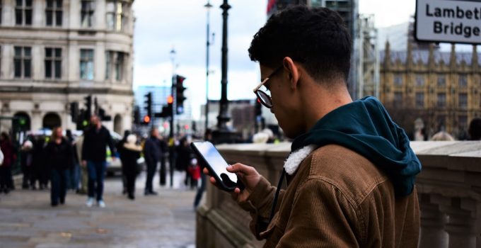 Mobile Data in UK: The Travel Upgrade More Tourists Are Choosing