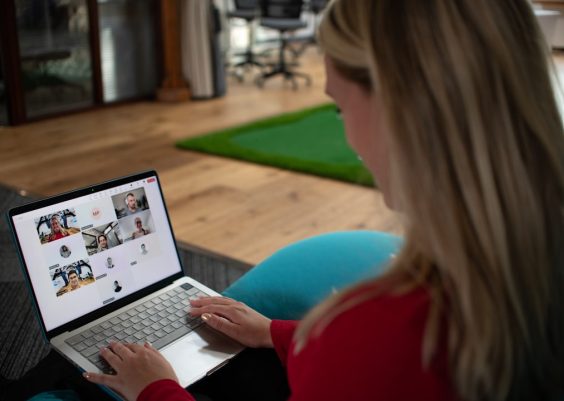 15 Benefits of Using a Cloud-Based Video Service