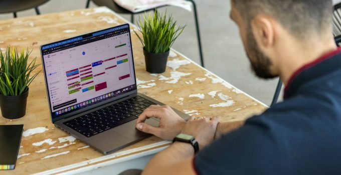 Does MyVisaGate.com Have a Blog? How Its Content Compares With Other Visa and Immigration Websites