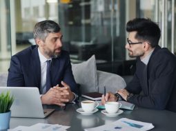 How to Build Rapport in Sales and Win Customer Trust