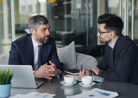 How to Build Rapport in Sales and Win Customer Trust