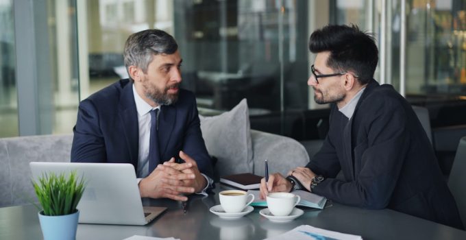 How to Build Rapport in Sales and Win Customer Trust