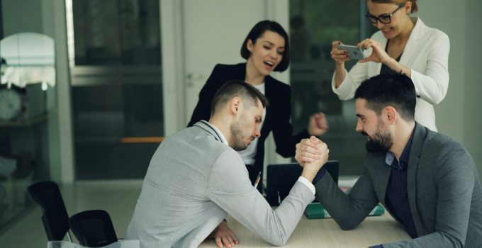 Top B2B Lead Generation Agencies for Financial Services: CIENCE vs. Martal Group for Qualified Leads