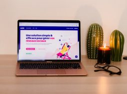 Social Media Design Apps: Canva vs Adobe Express for Creating Social Media Graphics